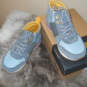 NEW - TEVA Highside '84 Women's Size 8, Mid-Ankle Bootie / Sneakers BLUE
